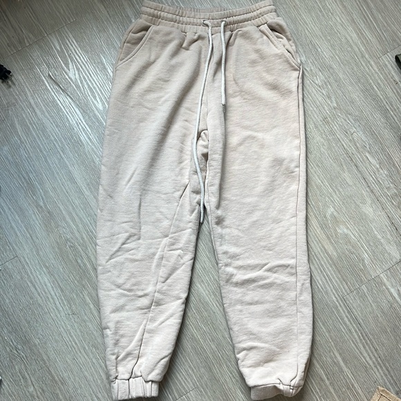 Princess Polly Nero Sweatpants (Size 4, Beige/Cream) - Picture 2 of 4
